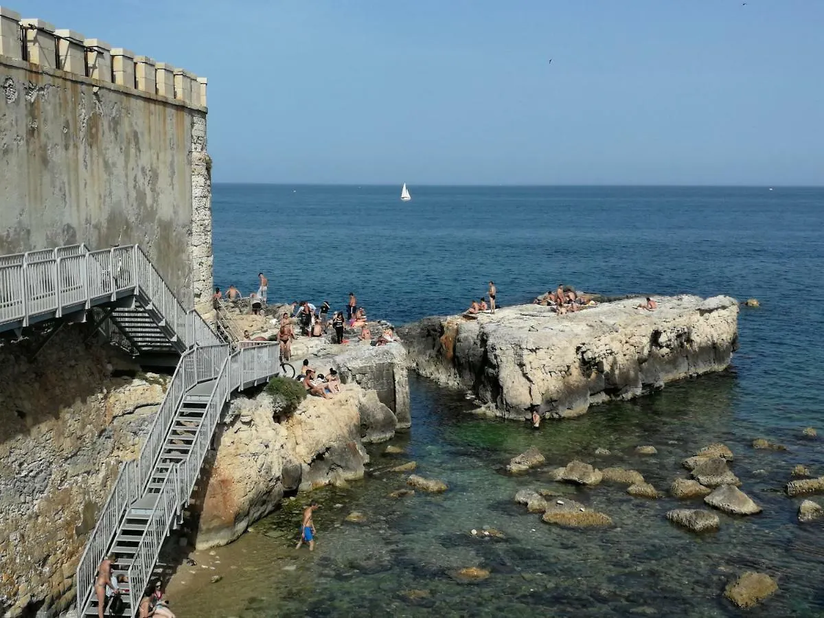 Casa Nagalè- Una suite di charme nel cuore di Ortigia a 50 mt dal mare Syracuse 0*,  Italia