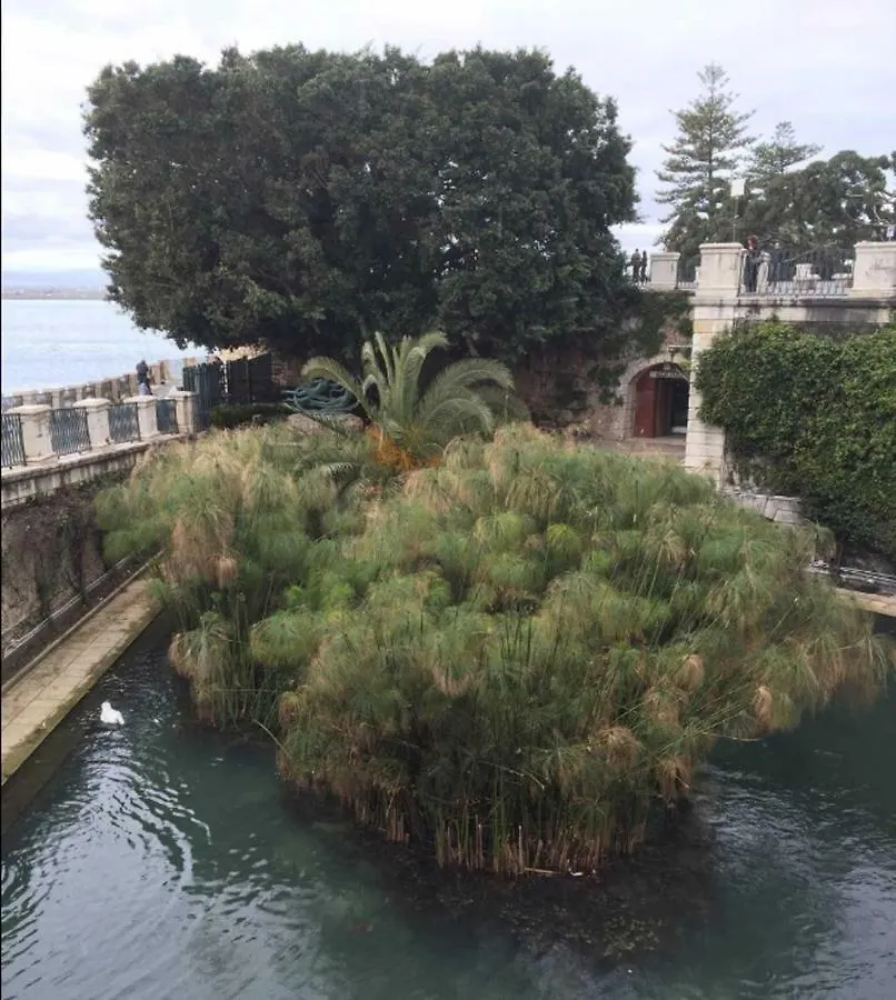 Casa Nagalè- Una suite di charme nel cuore di Ortigia a 50 mt dal mare Syracuse Appartamento