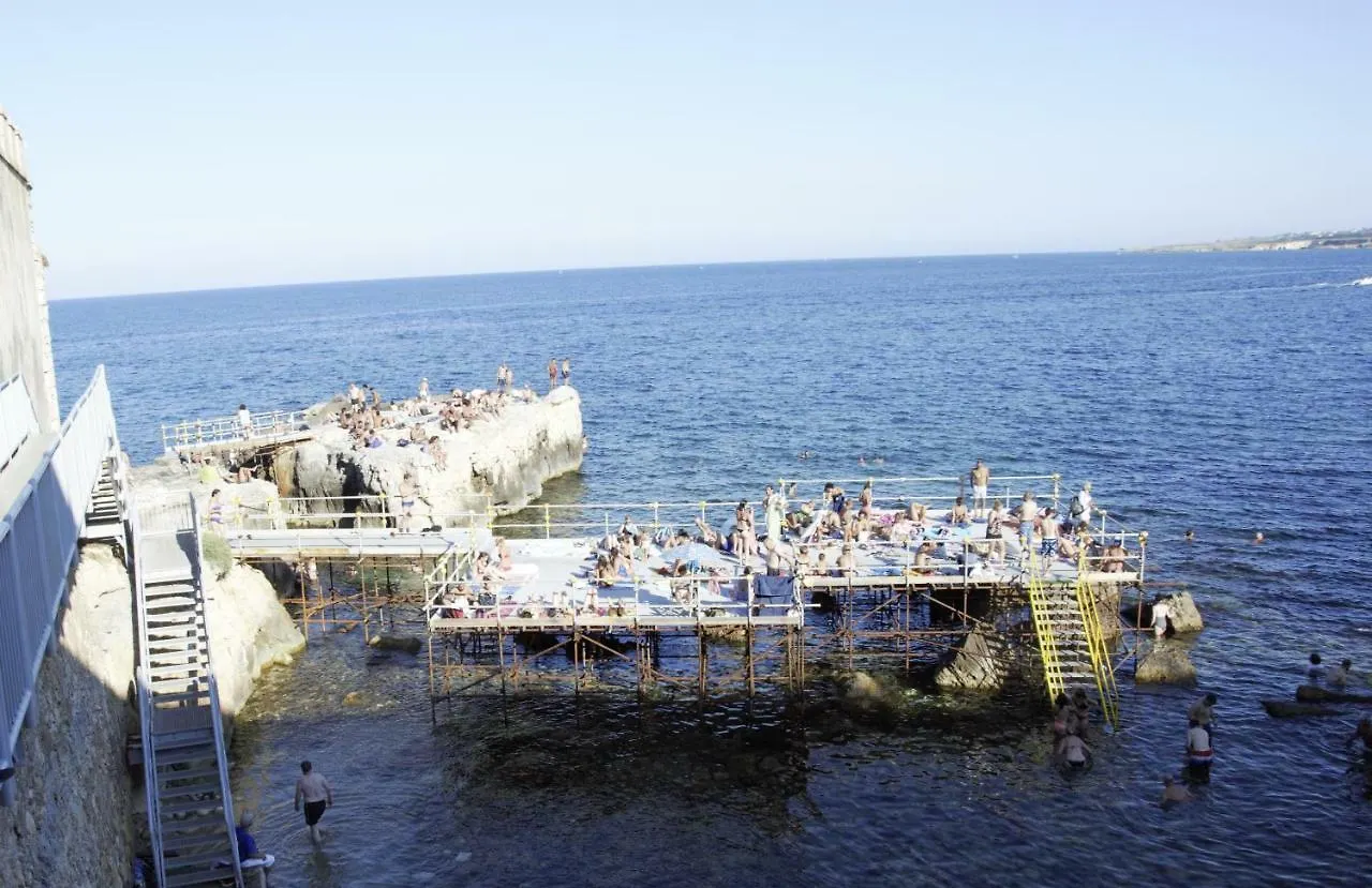 Casa Nagale- Una Suite Di Charme Nel Cuore Di Ortigia A 50 Mt Dal Mare Syracuse